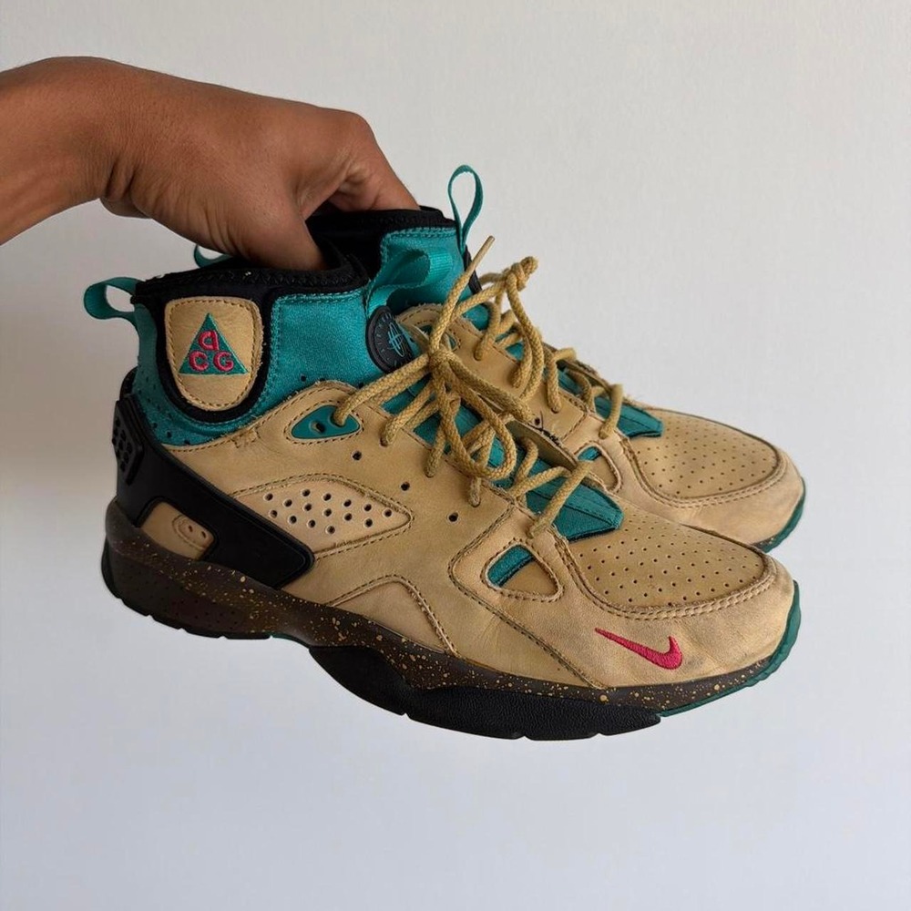 Nike Air Trainer Huarache multicoloured trainers. Size US 9.5